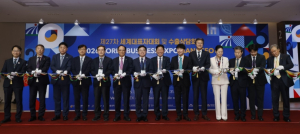 진교훈 강서구청장, 엑스포 강서 누비며 기업 해외진출 견인