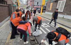 구로구, 소상공인과 함께 골목상권 환경정화 봉사활동 정례화