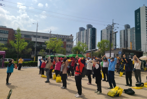 함께 걸으며 치매 편견 극복, 동대문구 ‘치매 극복 한마음 걷기’ 개최