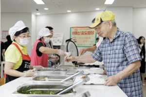 마포구 `효도밥상` 이용자 만족도 91점… 밥 한 끼에 담긴 가치