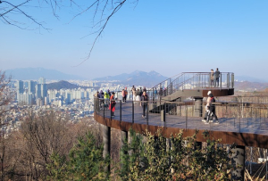 서울시, 21개 코스에서 즐기는 21가지 봄 `서울둘레길` 전 구간 점검 완료