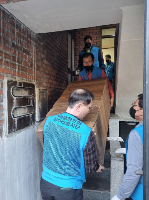 성북구 석관동, 민관 협력 `봄맞이 집수리` 봉사 추진