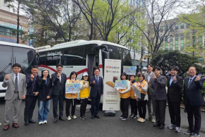 강서구, 구청 앞 `생명 나눔 릴레이`...공직자 사랑의 헌혈로 온정 전하다