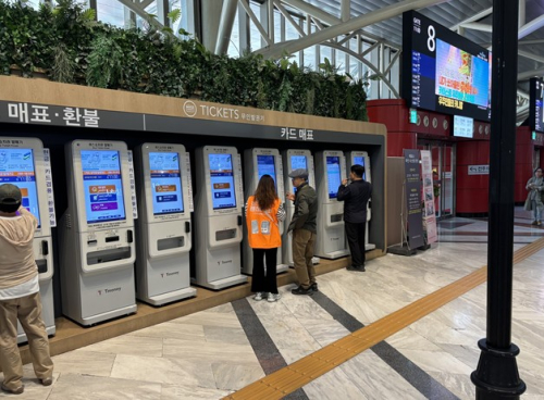 서울시, 터미널 키오스크 돕는다…‘디지털 동행파트너’ 첫 운영