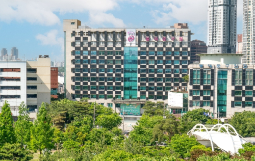 “웹툰 그리고, 한약 짓고”…동대문구, 진짜 일터서 배우는 진로수업 시작