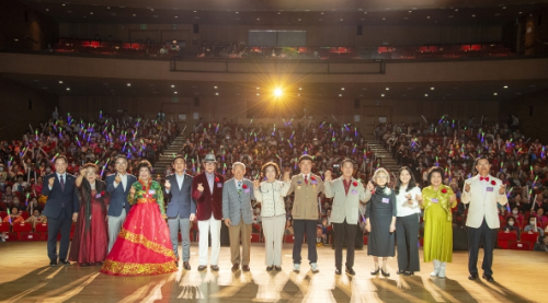 용산구, 어버이날 맞아 `시니어 낭만가요제` 개최