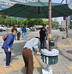 서초구, 서리풀양산 스마트 대여 서비스 확대… 폭염종합대책 본격 가동!