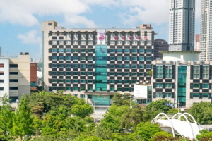 동대문구, 교사와 학생이 함께하는 ‘스승의 날 기념행사’ 지원