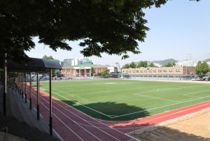 금천구, 문일고 인조잔디 운동장·융합과학실 준공