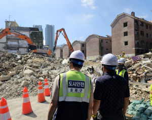 송파구, 공사장 위험 긴급 점검!… 우기까지 안전망 유지
