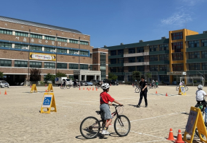 광진구, 학교로 찾아가는 자전거 교실 운영… 교통법규부터 바른 주행법 교육