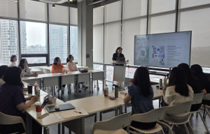 성동구, 돌봄을 역량으로 전환하는 `위커리어(WECAREER)` 운영
