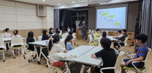 ˝이중 하나는 거짓말“... 책 읽는 노원의 열기는 `진짜` 노원, `올해의 한 책 읽기` 선정작 김애란 작가와의 만남