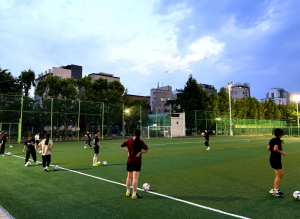 골때녀 열풍에 여성 축구 인기 `쑥`…영등포구, 여성축구 리그전 첫 개최