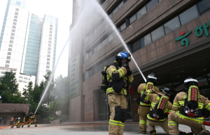 서울 중구, 명동서 복합테러 합동훈련…8개 기관 770명 `일사불란` 대응