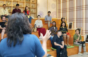 진교훈 강서구청장, 북향민과 마곡 스마트팜 찾아 첨단 농업 기술 체험