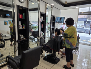 강남구, 어르신 활력 충전…˝시니어 동행상점˝ 문 열어