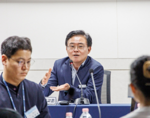 진교훈 서울강서구청장, 직원과 인사토론회... `일하고 싶은 조직` 만든다