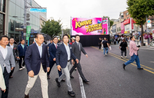 김경대 용산구청장,‘K-Wave 댄스 페스티벌’개막 축하