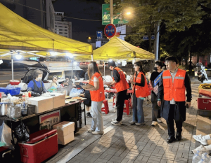 서울 중구, 동대문관광특구 거리가게 질서 바로잡는다…짝퉁 판매, 보행로 침범 집중 점검