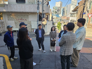 한성순 강남구의원, 급경사지 현장 찾아 주민·관계부서와 개선방안 논의