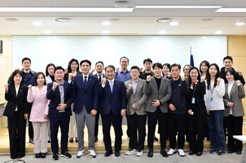 서울시의회 국민의힘 대표단, TBS 본사 전격 방문… 신임 대표 비롯한 현장 직원 목소리 들으며 ‘정상화 주도’